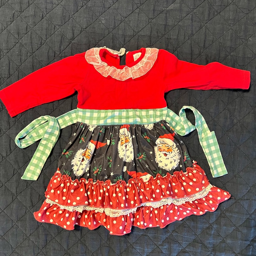 Christmas Santa Kids Dress size 2T/3T. EUC.     20 inches length